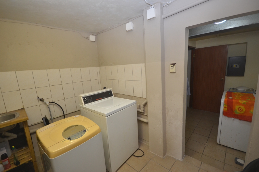 9 Bedroom Property for Sale in Nahoon Eastern Cape